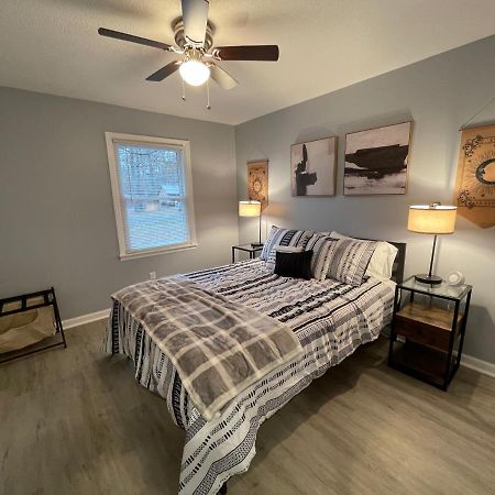 Remodeled Cottage With Sunroom 맨체스터 외부 사진