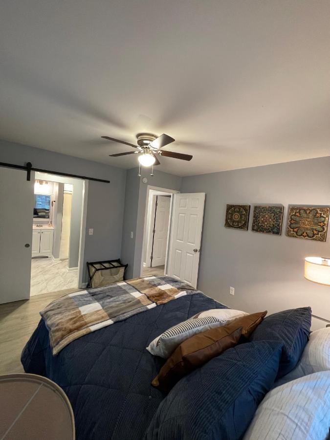 Remodeled Cottage With Sunroom 맨체스터 외부 사진